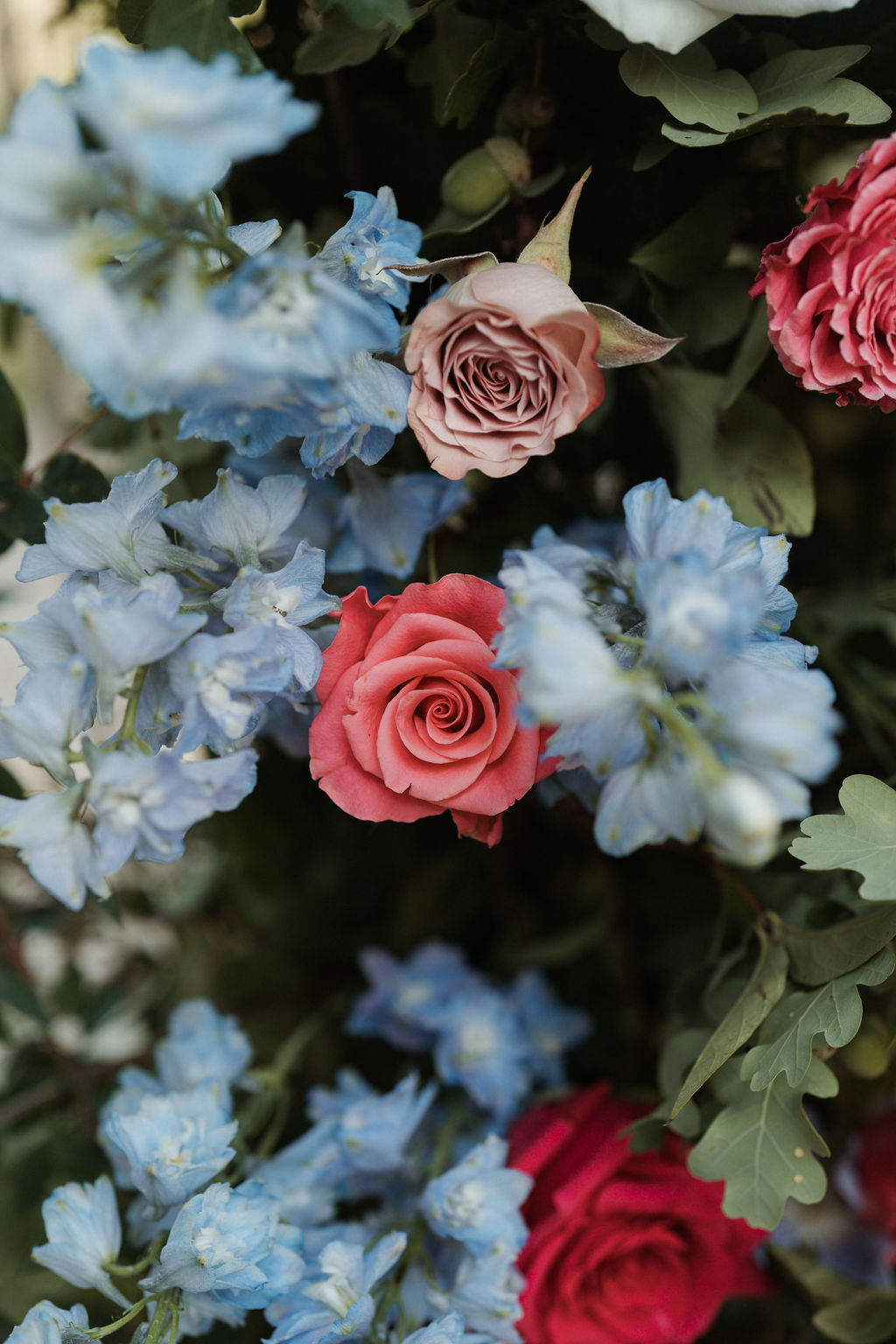 menthe-sauvage-fleuriste-mariage-provence-domaine-de-valbonne-design-floral-luxe-coloré (22)