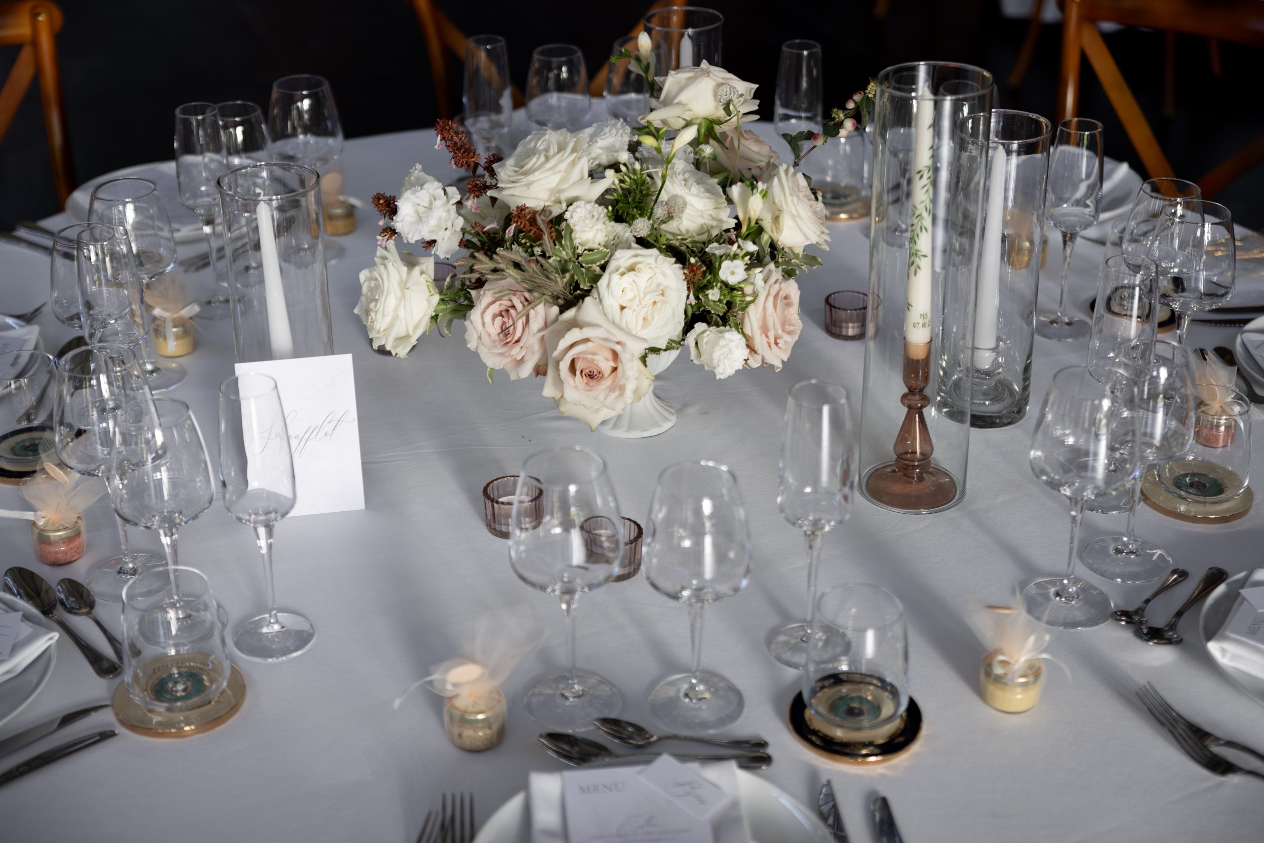 Menthe Sauvage Fleuriste Mariage Lyon Bourgogne Abbaye De Maiziere Luxury Wedding Burgundy (13)