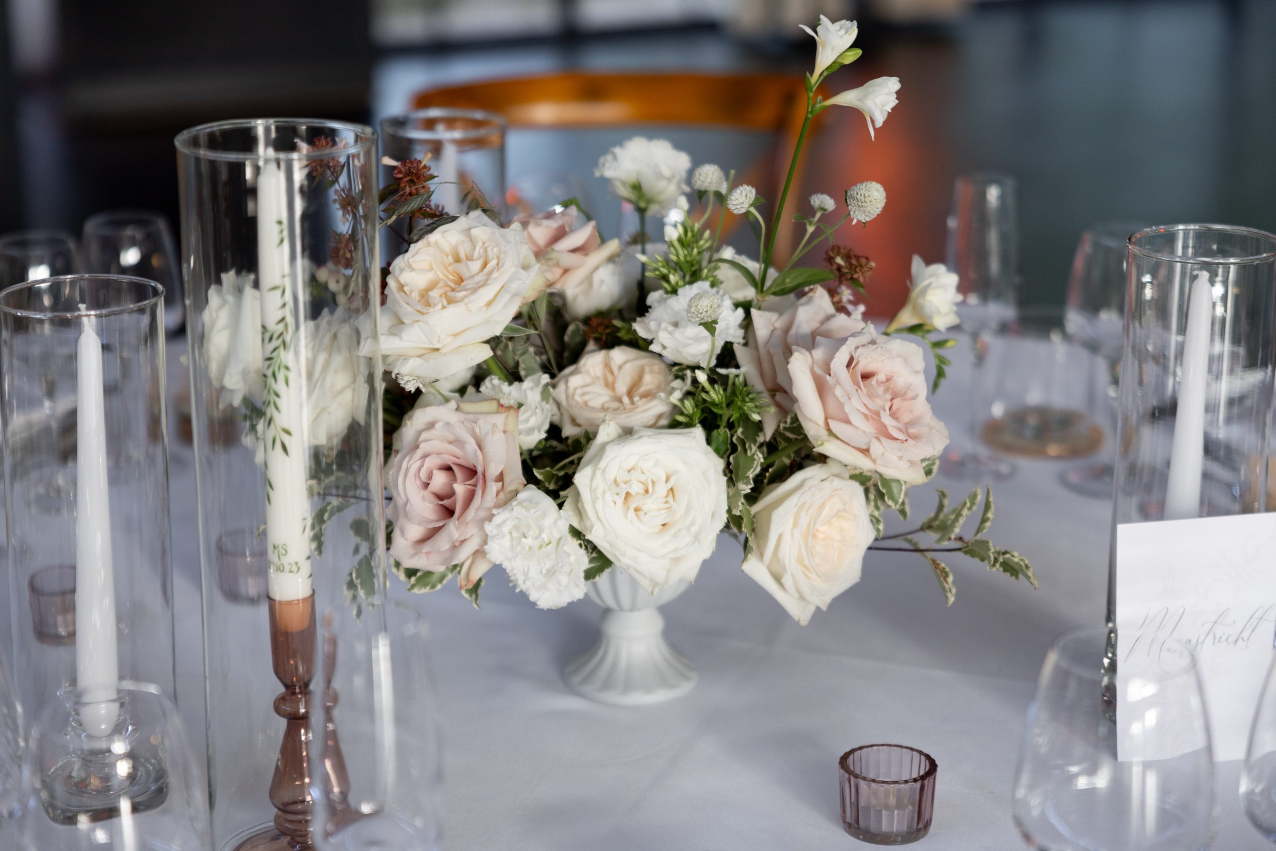 Menthe Sauvage Fleuriste Mariage Lyon Bourgogne Abbaye De Maiziere Luxury Wedding Burgundy (19)