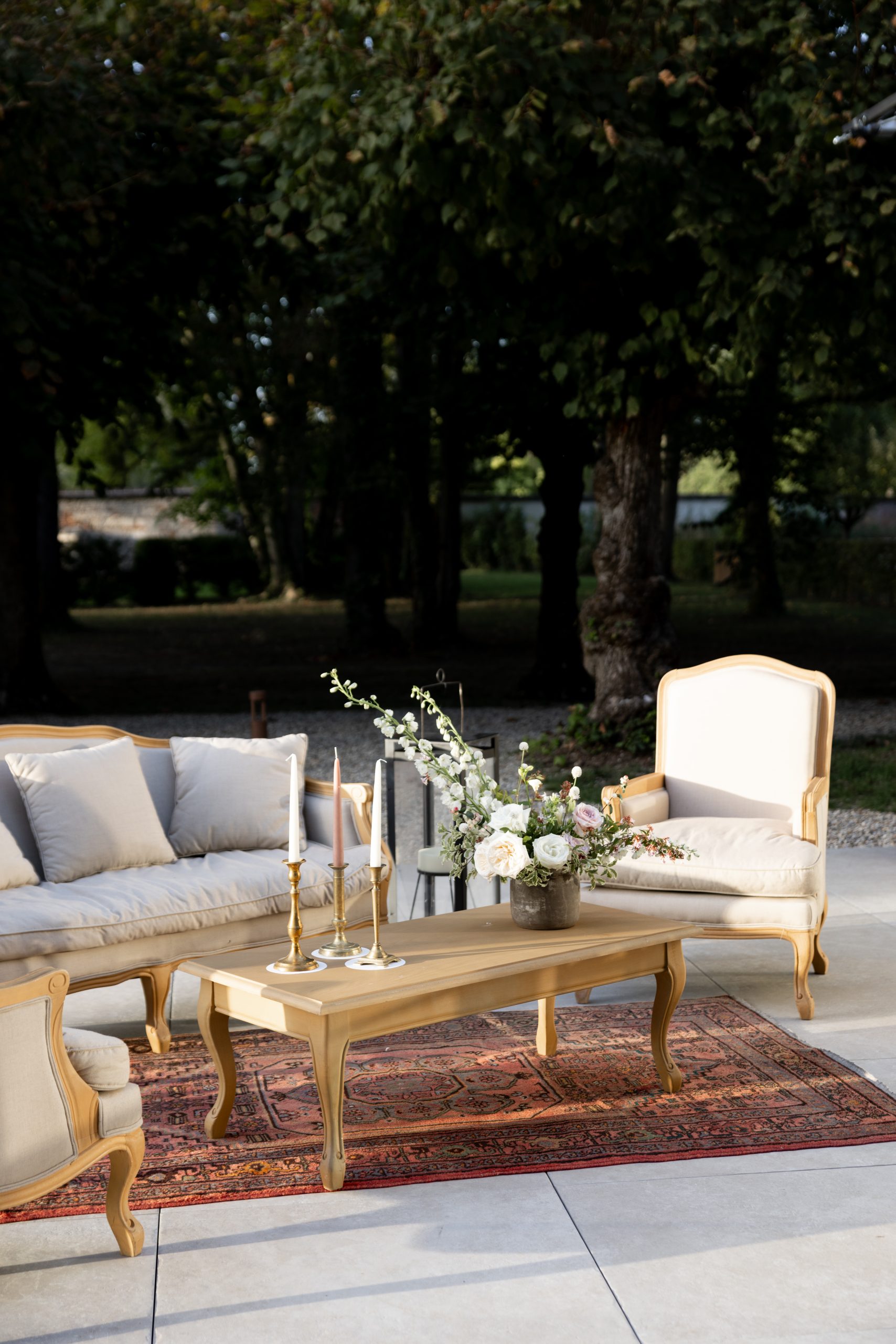 Menthe Sauvage Fleuriste Mariage Lyon Bourgogne Abbaye De Maiziere Luxury Wedding Burgundy (21)