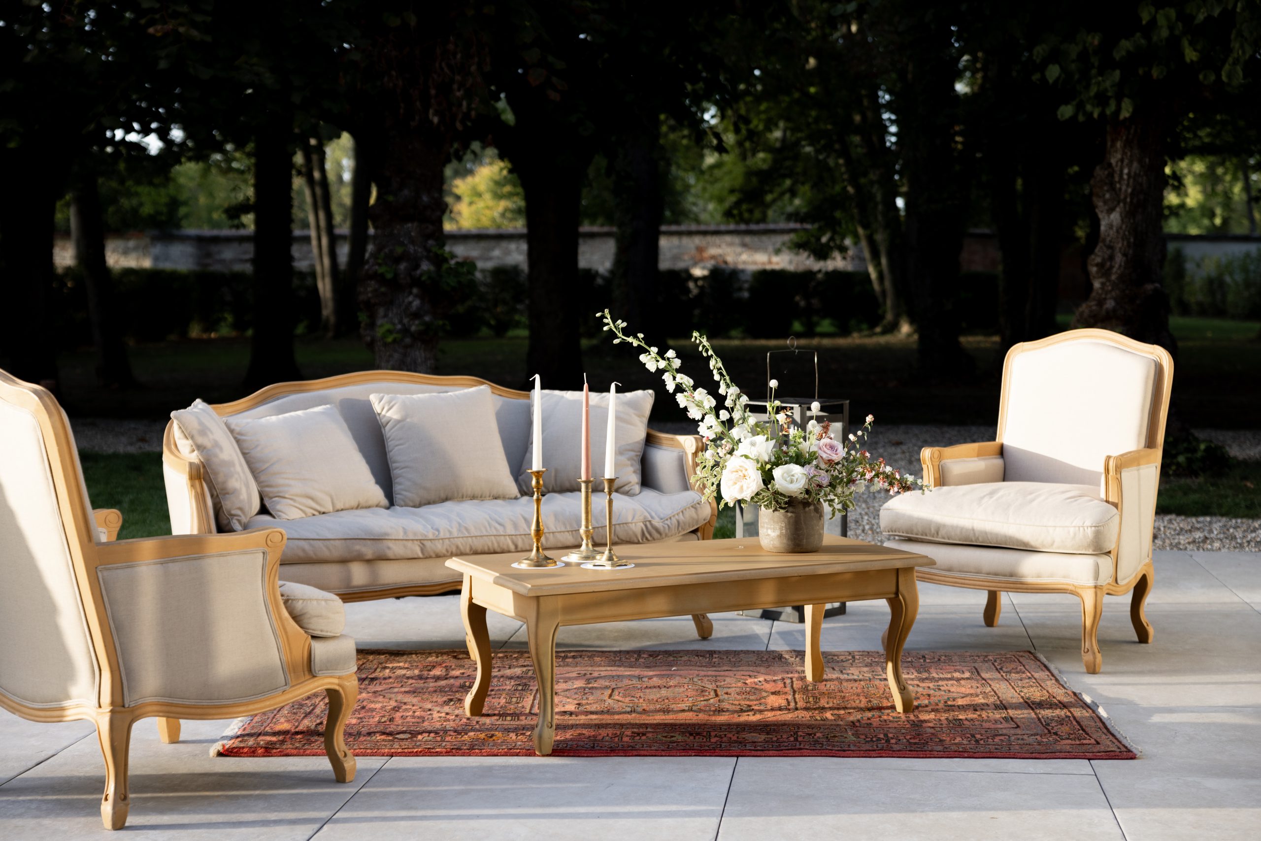 Menthe Sauvage Fleuriste Mariage Lyon Bourgogne Abbaye De Maiziere Luxury Wedding Burgundy (22)