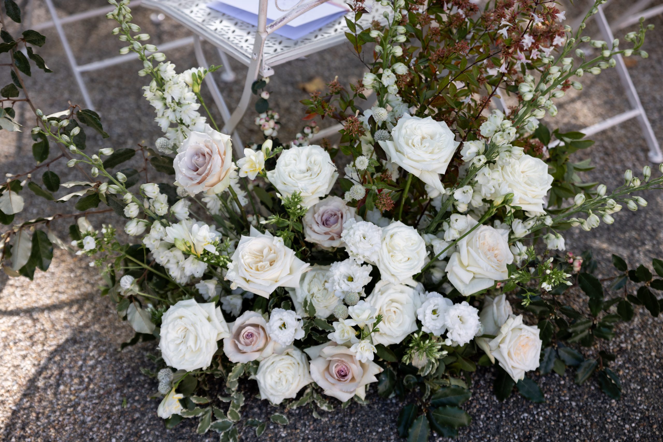 Menthe Sauvage Fleuriste Mariage Lyon Bourgogne Abbaye De Maiziere Luxury Wedding Burgundy (38)