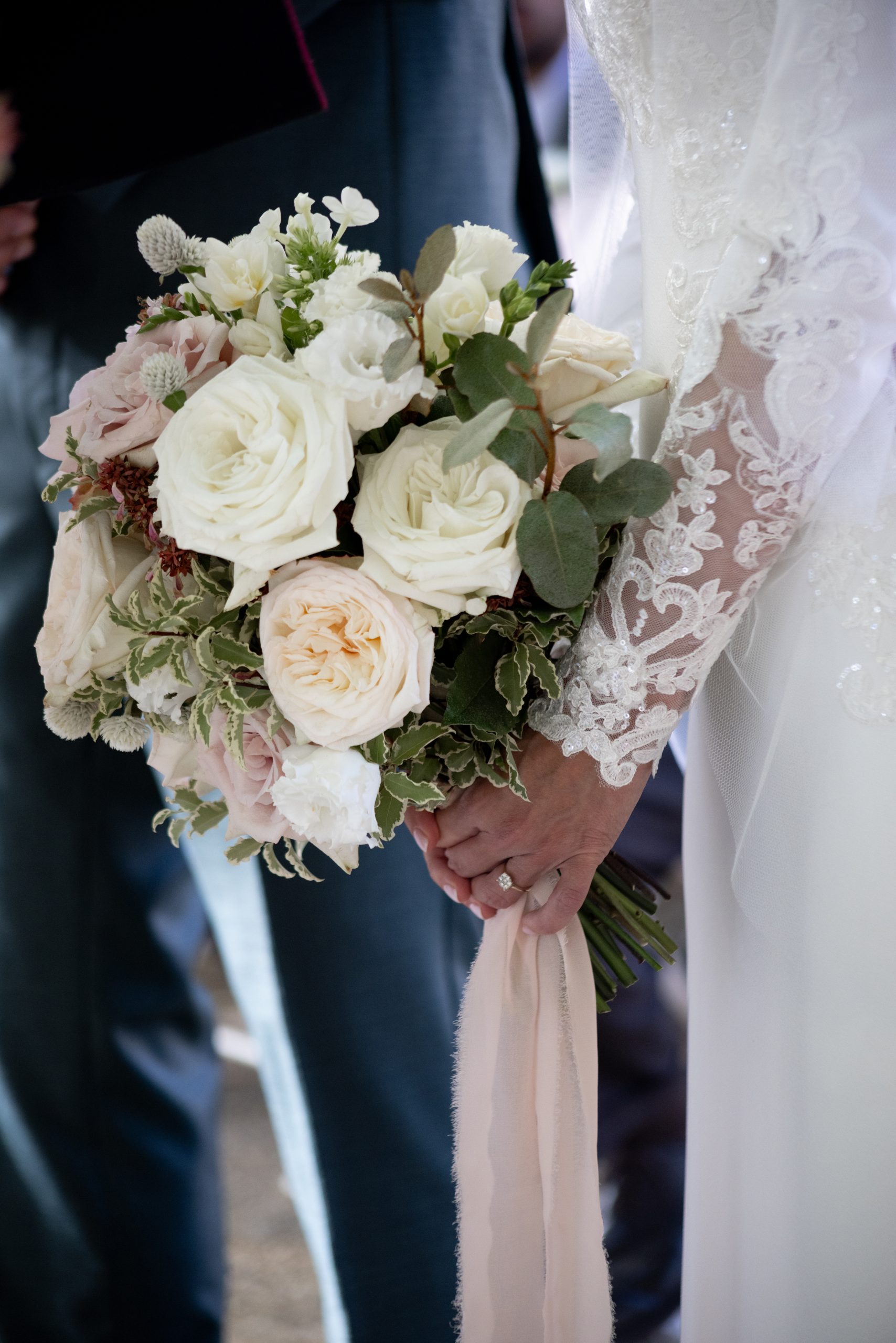Menthe Sauvage Fleuriste Mariage Lyon Bourgogne Abbaye De Maiziere Luxury Wedding Burgundy (5)