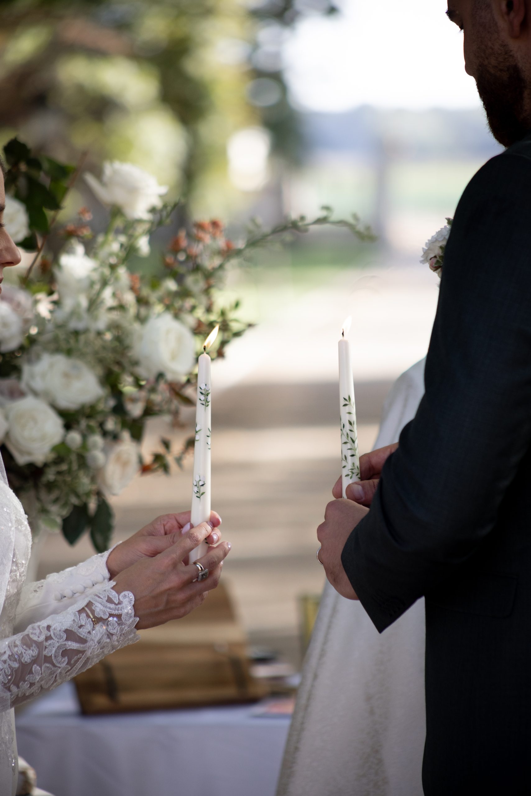 Menthe Sauvage Fleuriste Mariage Lyon Bourgogne Abbaye De Maiziere Luxury Wedding Burgundy (9)