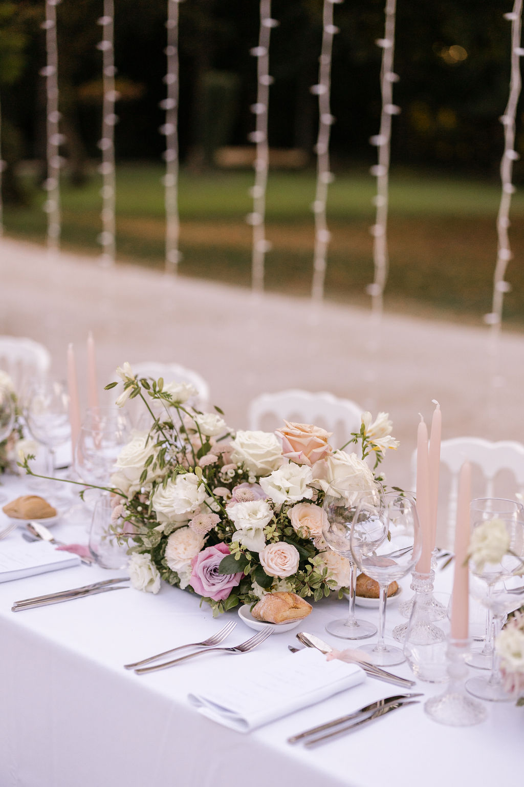menthe-sauvage-fleuriste-mariage-provence-bourgogne- chateau-des-barrenques-pastel-wedding-luxury(22)
