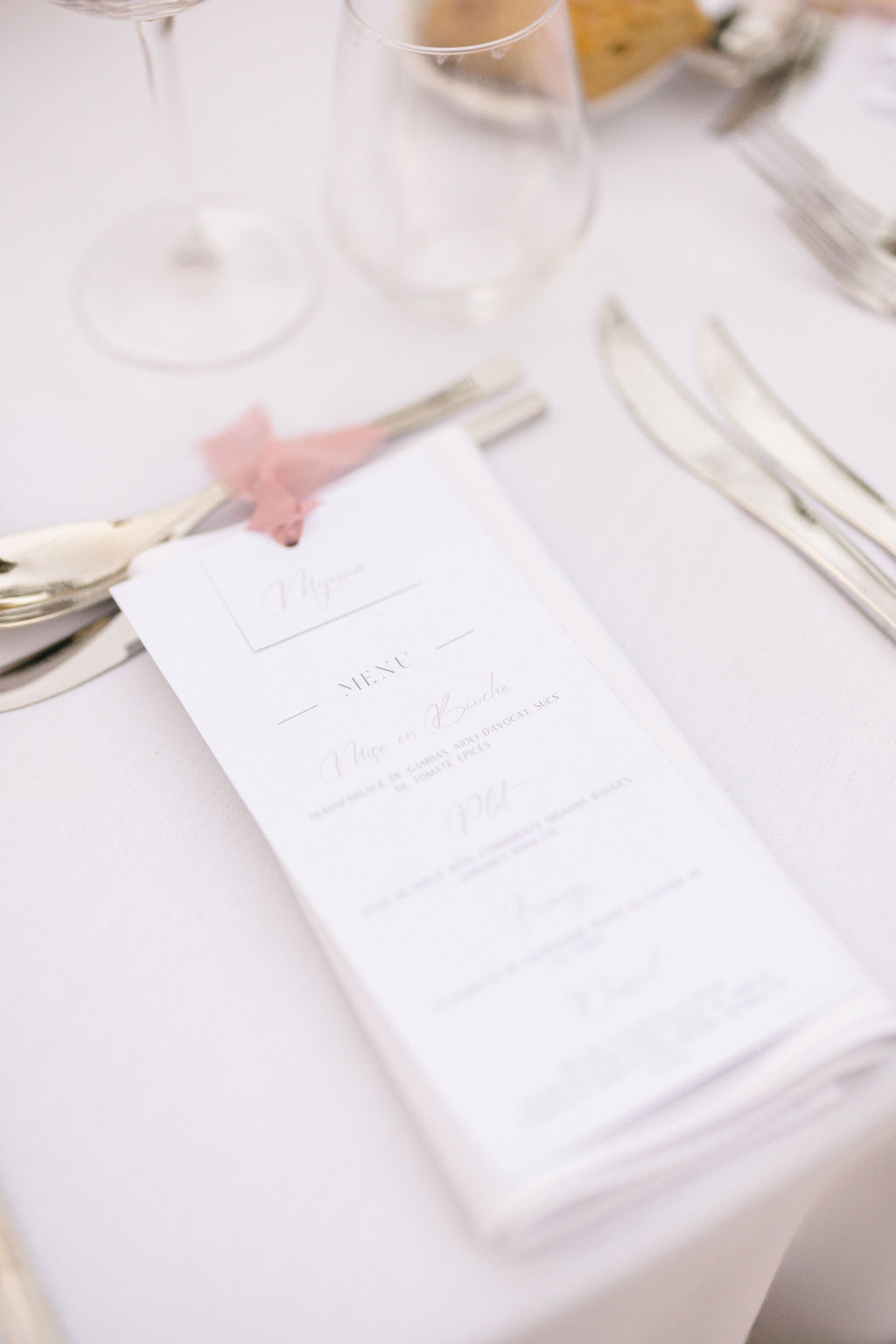 menthe-sauvage-fleuriste-mariage-provence-bourgogne- chateau-des-barrenques-pastel-wedding-luxury(24)