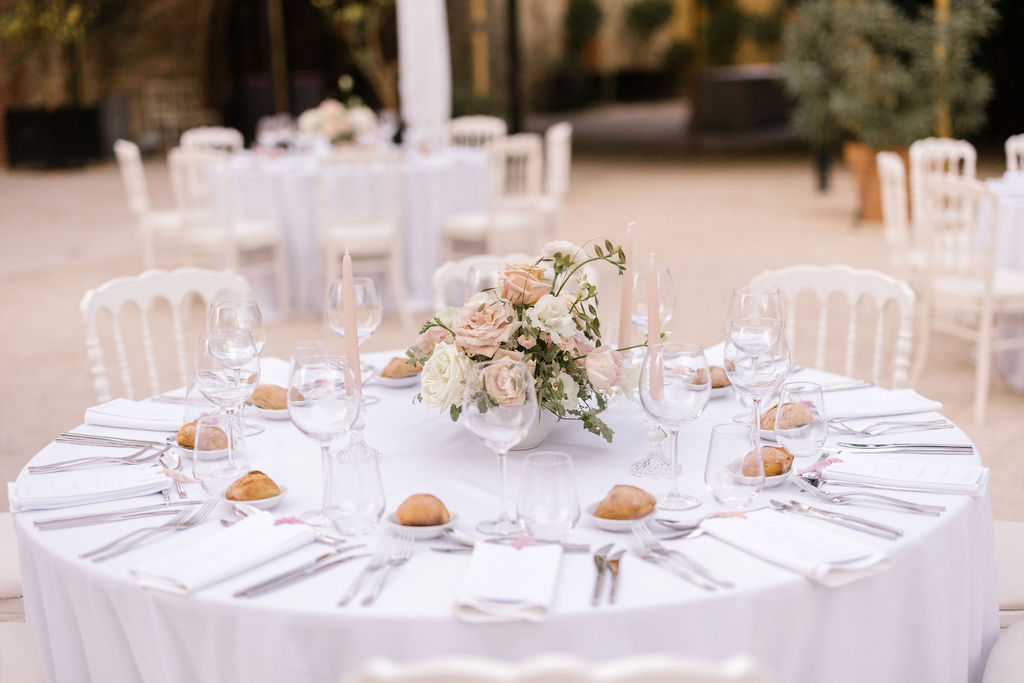 menthe-sauvage-fleuriste-mariage-provence-bourgogne- chateau-des-barrenques-pastel-wedding-luxury(26)
