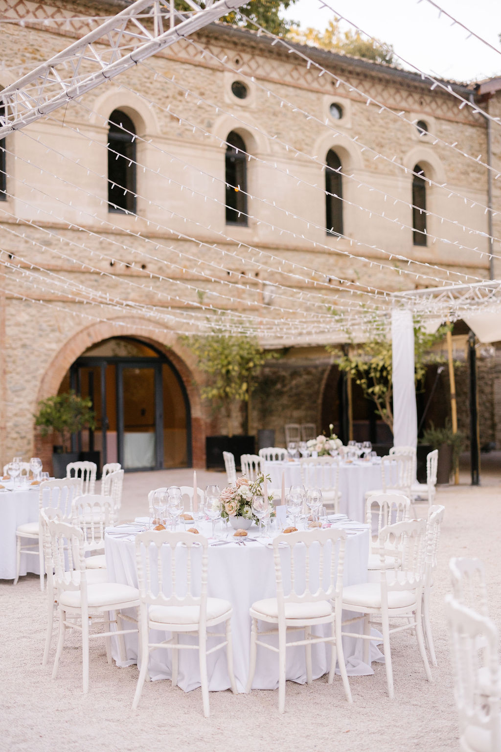 menthe-sauvage-fleuriste-mariage-provence-bourgogne- chateau-des-barrenques-pastel-wedding-luxury(27)