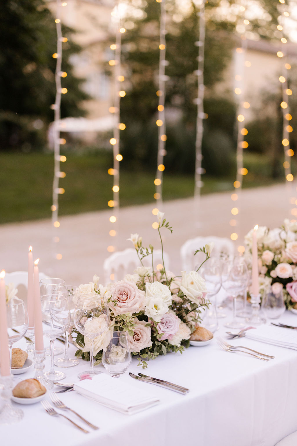 menthe-sauvage-fleuriste-mariage-provence-bourgogne- chateau-des-barrenques-pastel-wedding-luxury(31)