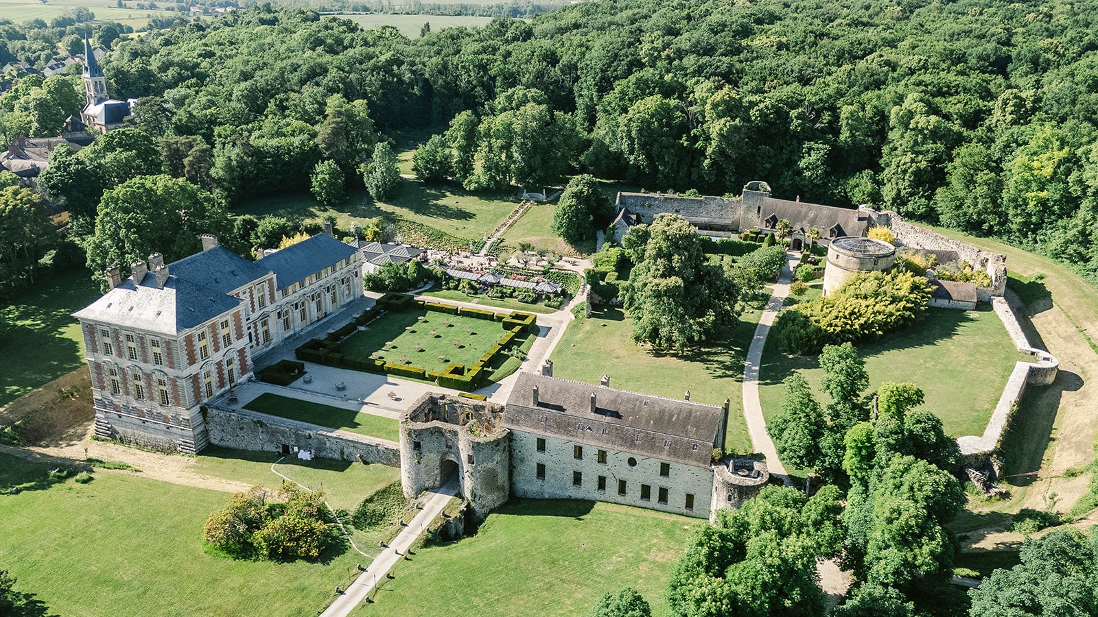 Vivian & Matthew&rsquo;s Wedding Chateau Vallery